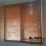 wood blinds merk sharp point custom